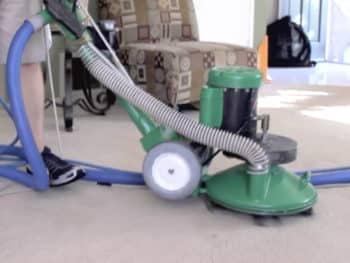Carpet cleaner vacuum
